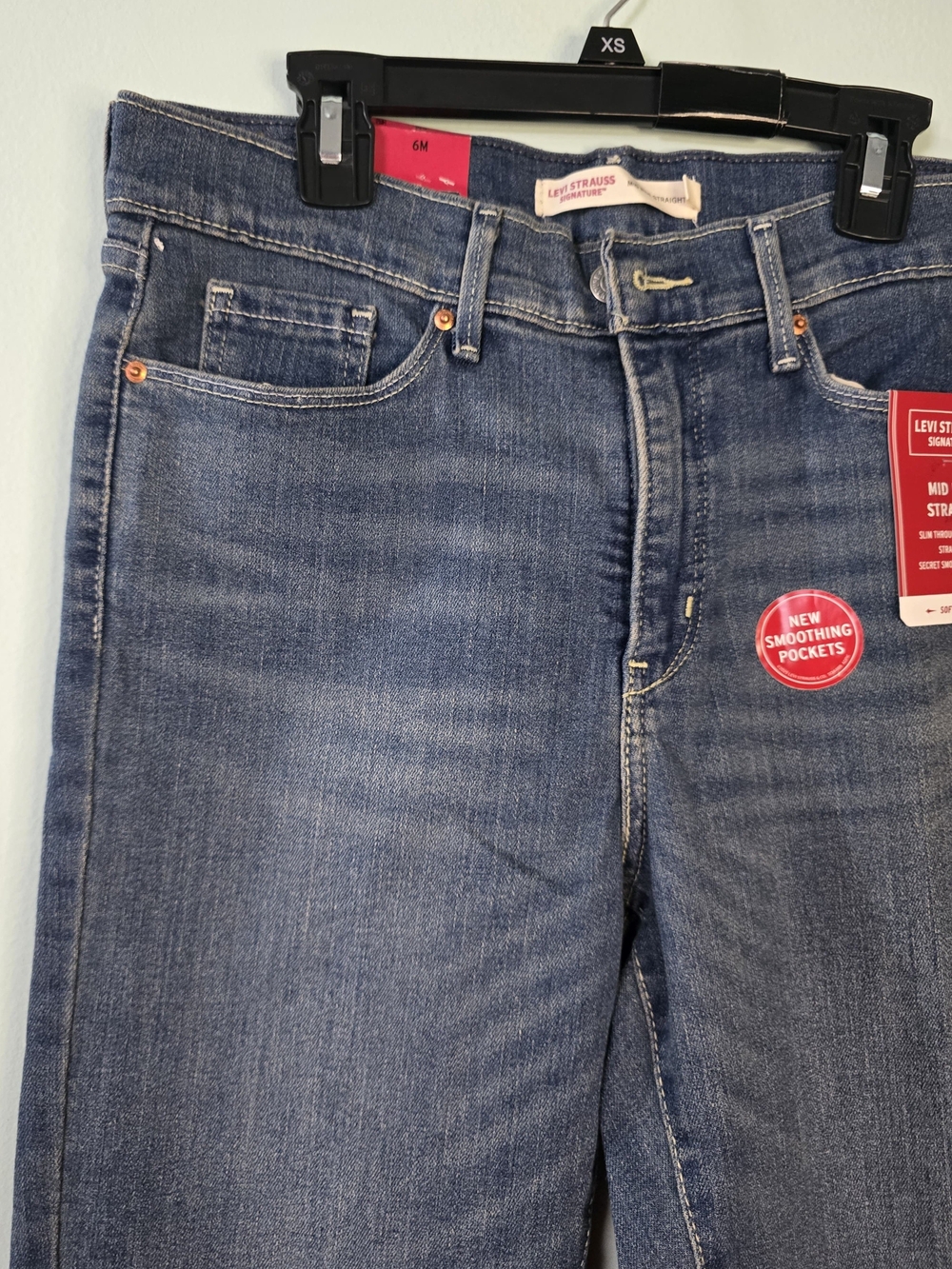 Levi Strauss Signature Women’s Blue Mid Rise Straight Slim Stretch Jeans 6 NWT - Picture 4 of 16